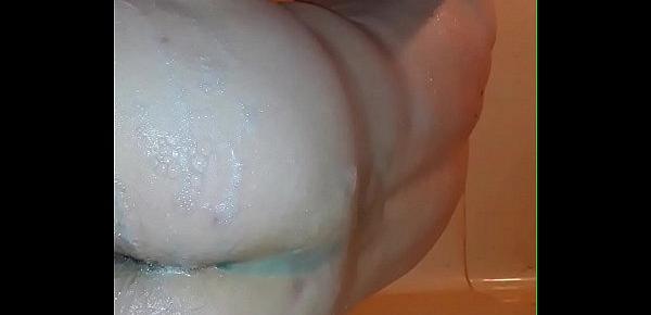  Fucking myself with toothpaste tube in hot steamy bath